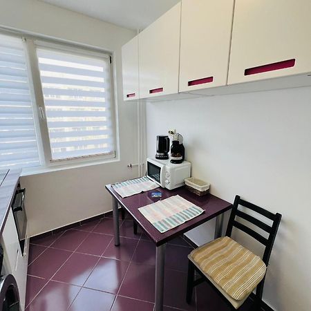 Apartament Naty Apartamento Bucareste Exterior foto